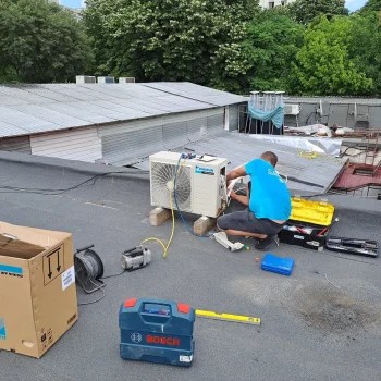 instalare aparat de aer conditionat daikin